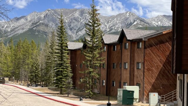 Pomeroy Kananaskis Mountain Lodge