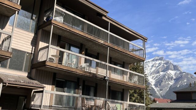 The Rimrock Resort Hotel – Dormitory Units